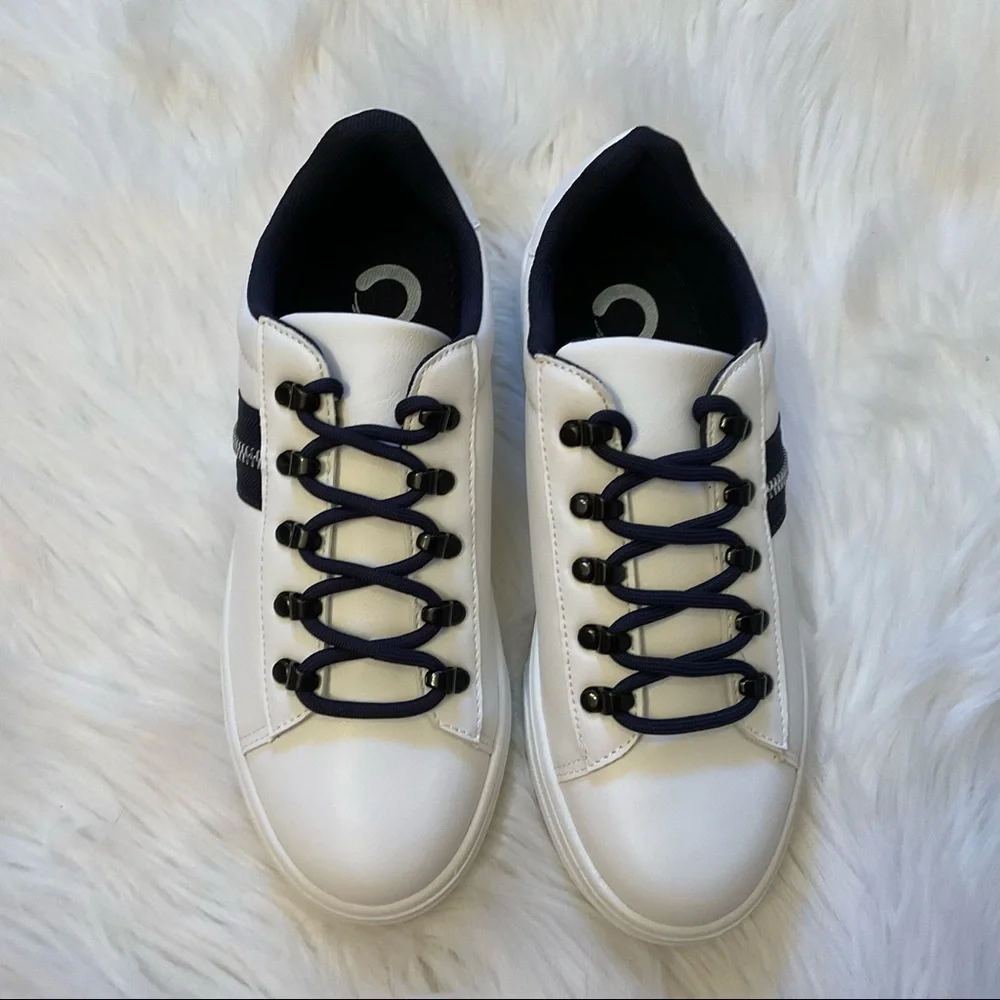 Journee Collection Arden Sneakers - New in Box - Size 8 - White / Navy - Picture 5 of 16